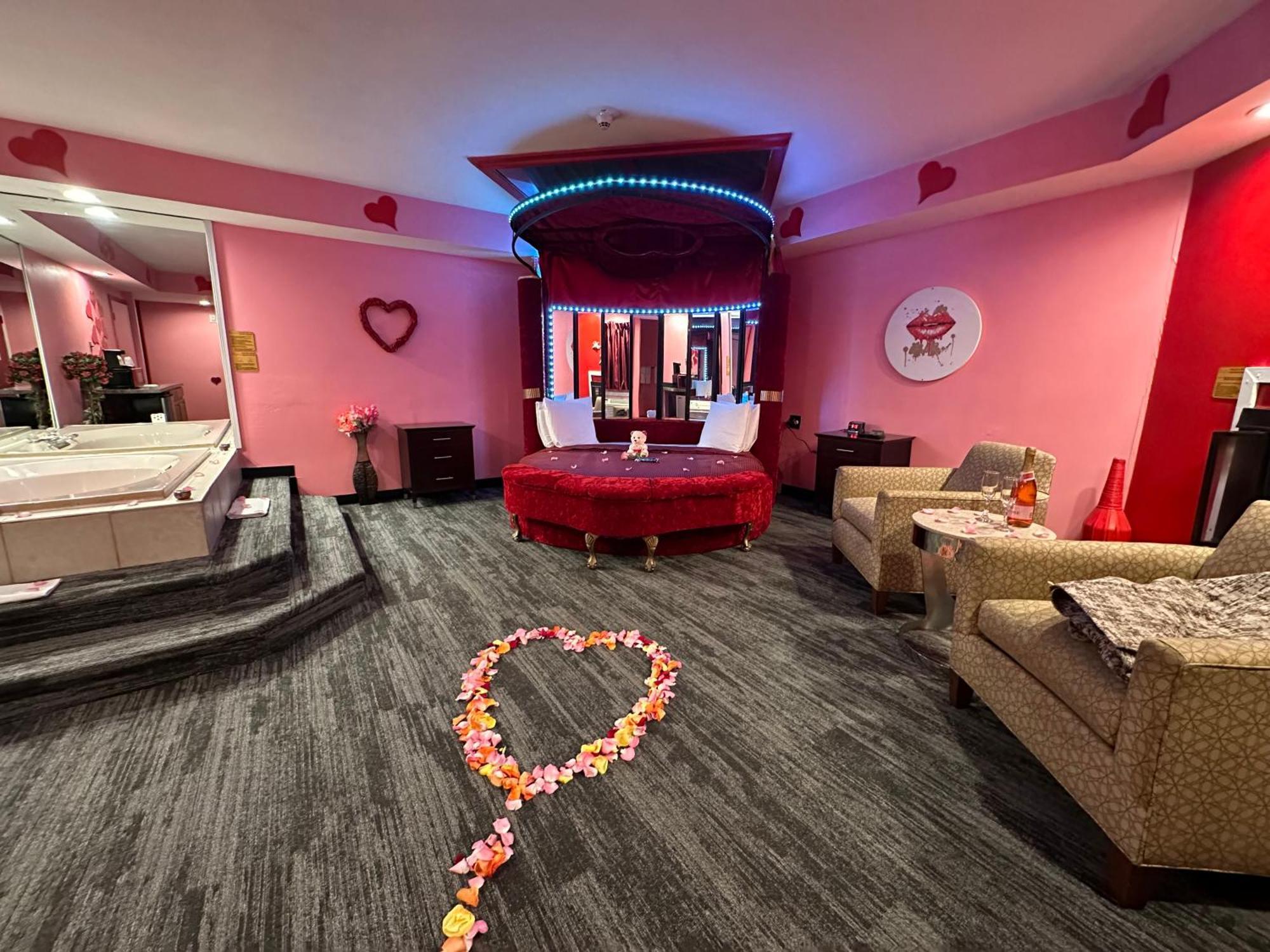 Inn Of The Dove - Romantic Luxury Suites With Jacuzzi & Fireplace At Harrisburg-Hershey-Philadelphia, Pa Kültér fotó