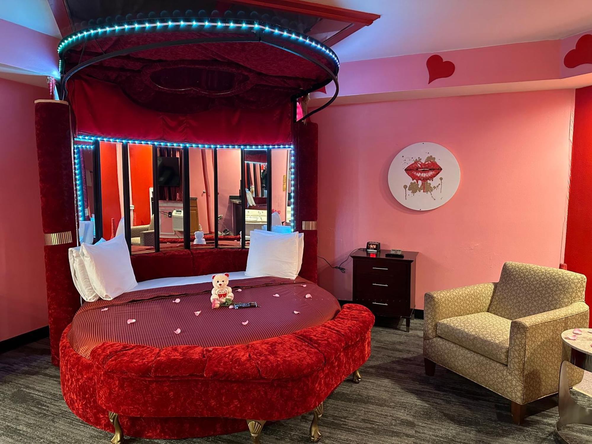 Inn Of The Dove - Romantic Luxury Suites With Jacuzzi & Fireplace At Harrisburg-Hershey-Philadelphia, Pa Kültér fotó