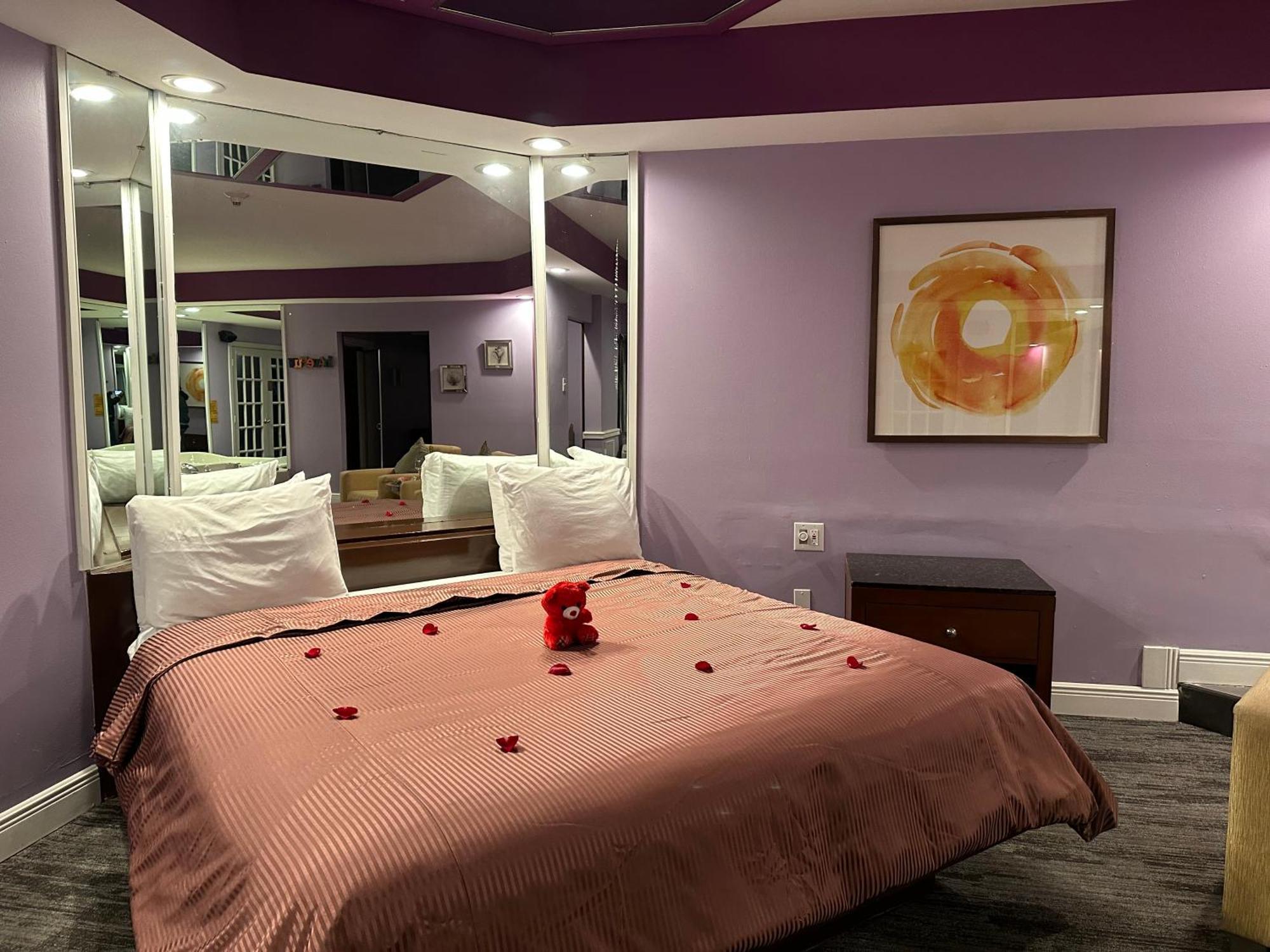 Inn Of The Dove - Romantic Luxury Suites With Jacuzzi & Fireplace At Harrisburg-Hershey-Philadelphia, Pa Kültér fotó